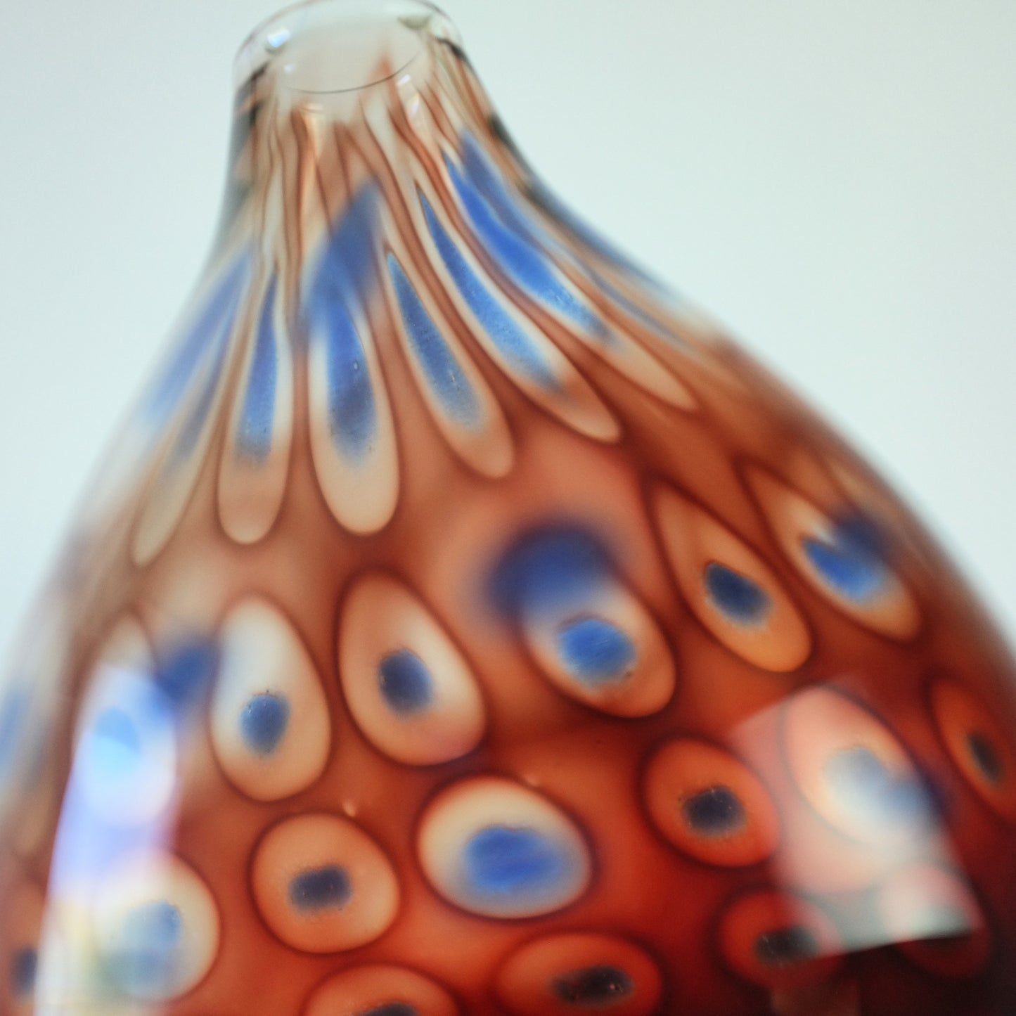 Rare "Colora" vase by Vicke Lindstrand for Kosta, Sweden. 1950s.