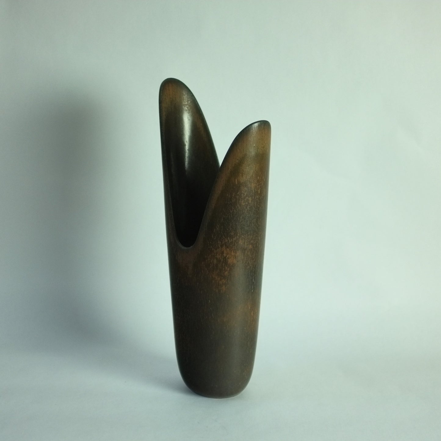 Vase by Gunnar Nylund for Rorstrand, Sweden. 1950s.