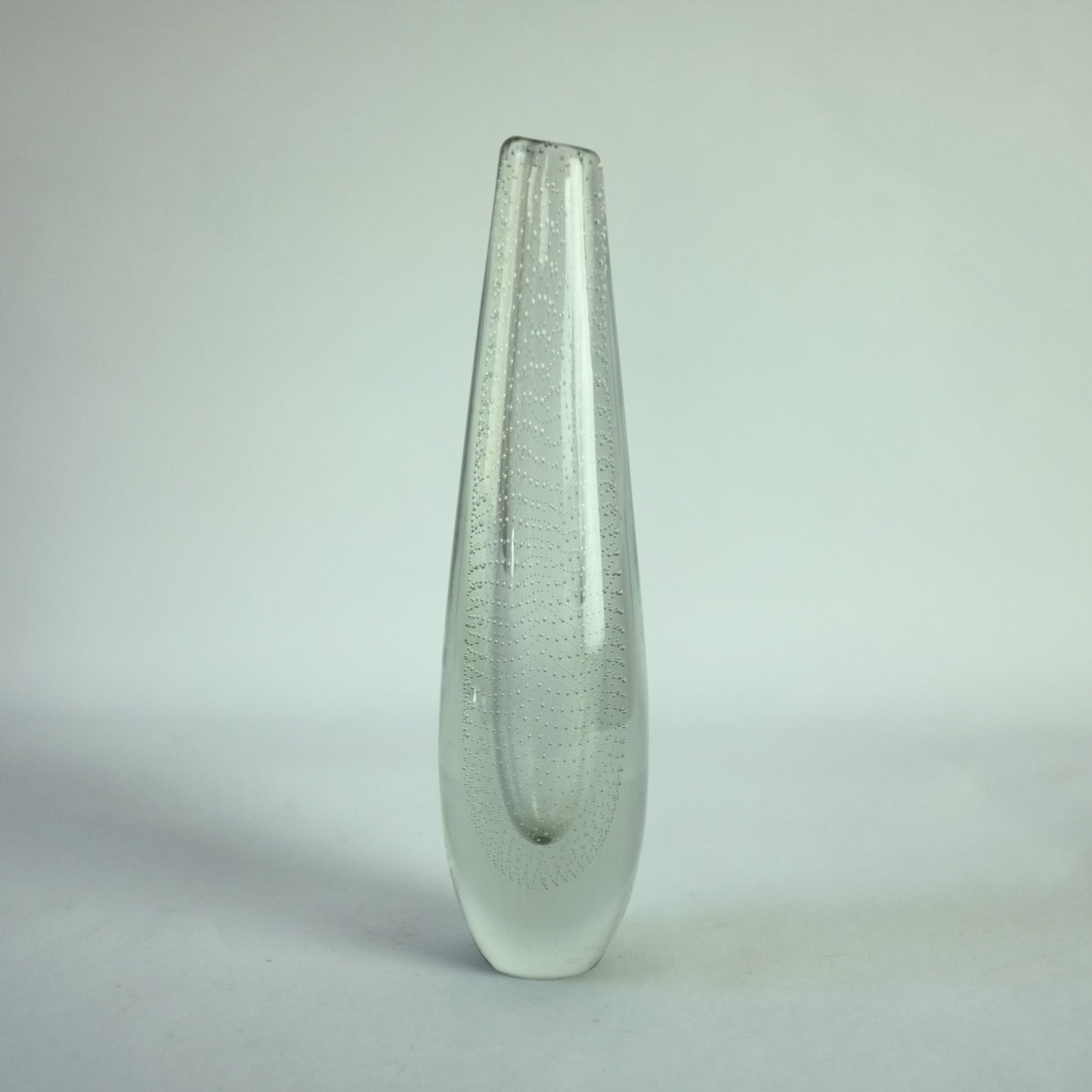 Vase by Gunnel Nyman for Nuutajarvi Notsjo, Finland. 1940s.