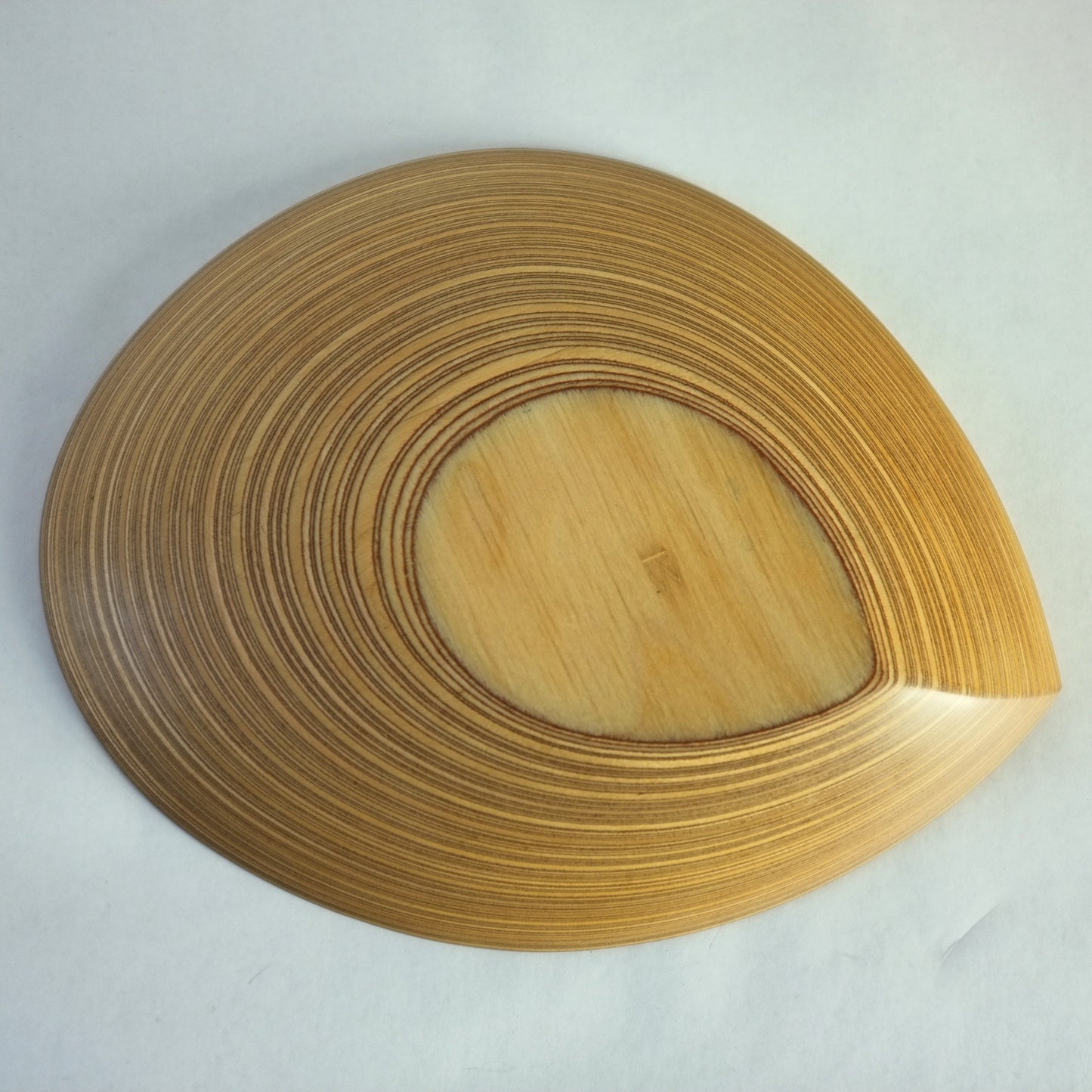 Plywood dish by Tapio Wirkkala for Soinne Et Kni, Finland. 1950s.