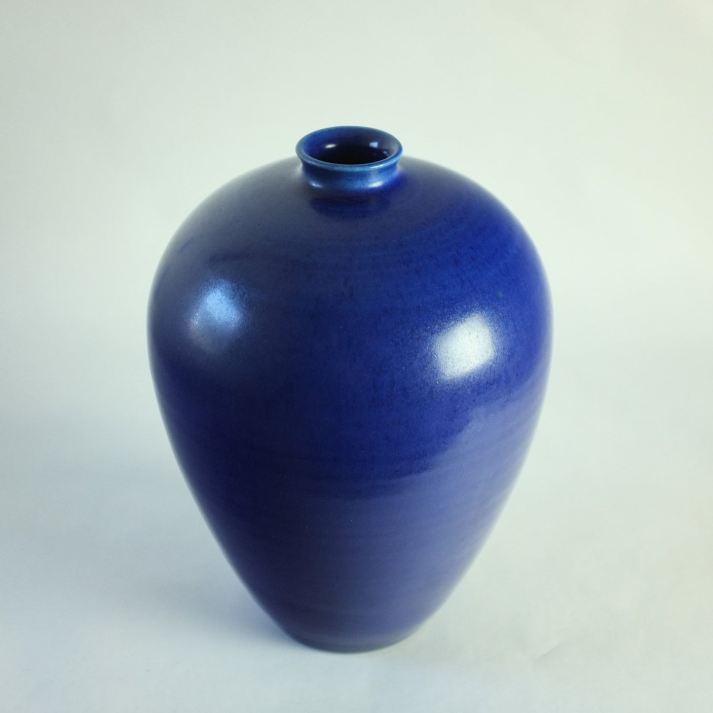 Stoneware vase by Erich and Ingrid Triller, Tobo, Sweden. 1950's.