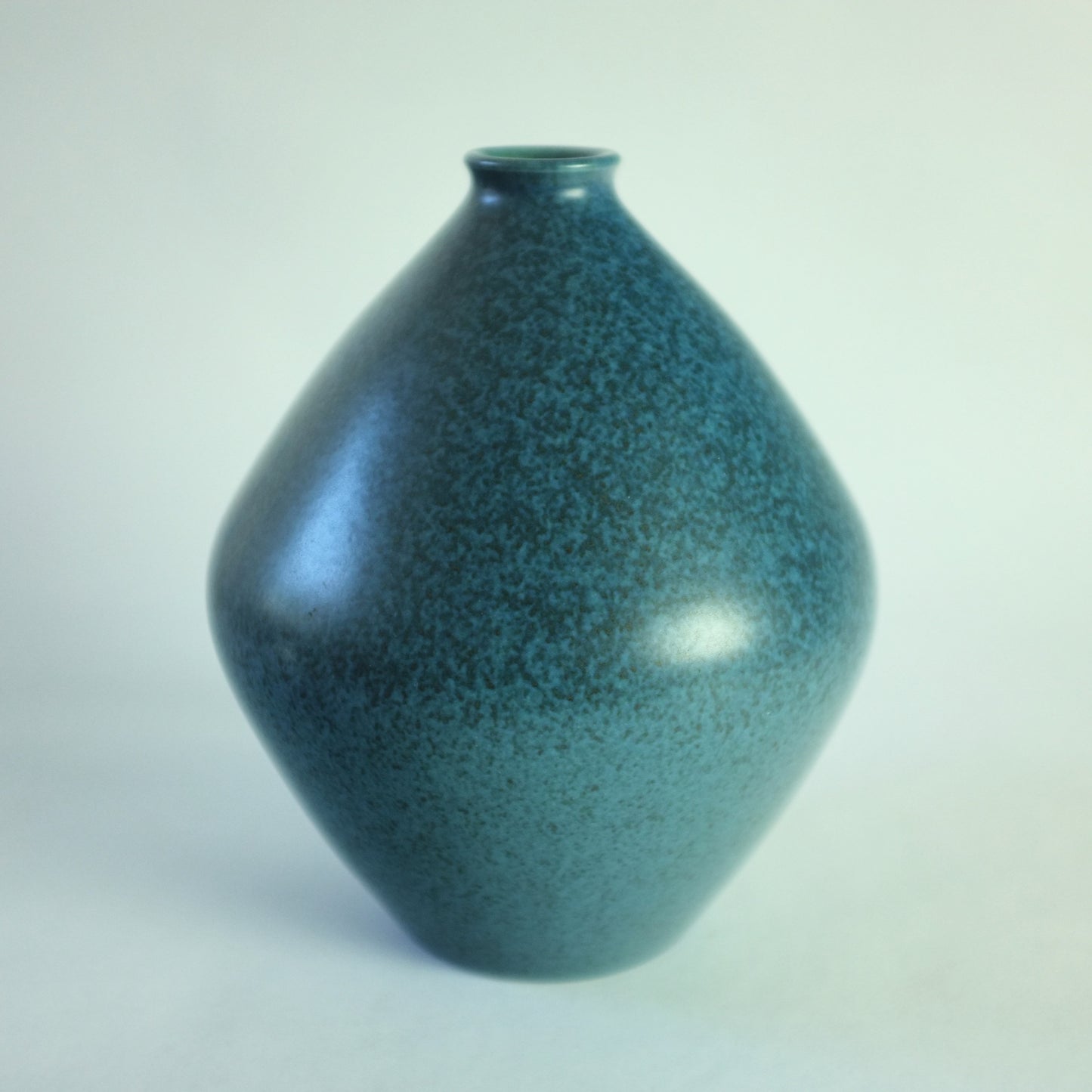 Stoneware vase by Erich and Ingrid Triller, Tobo, Sweden. 1930's.