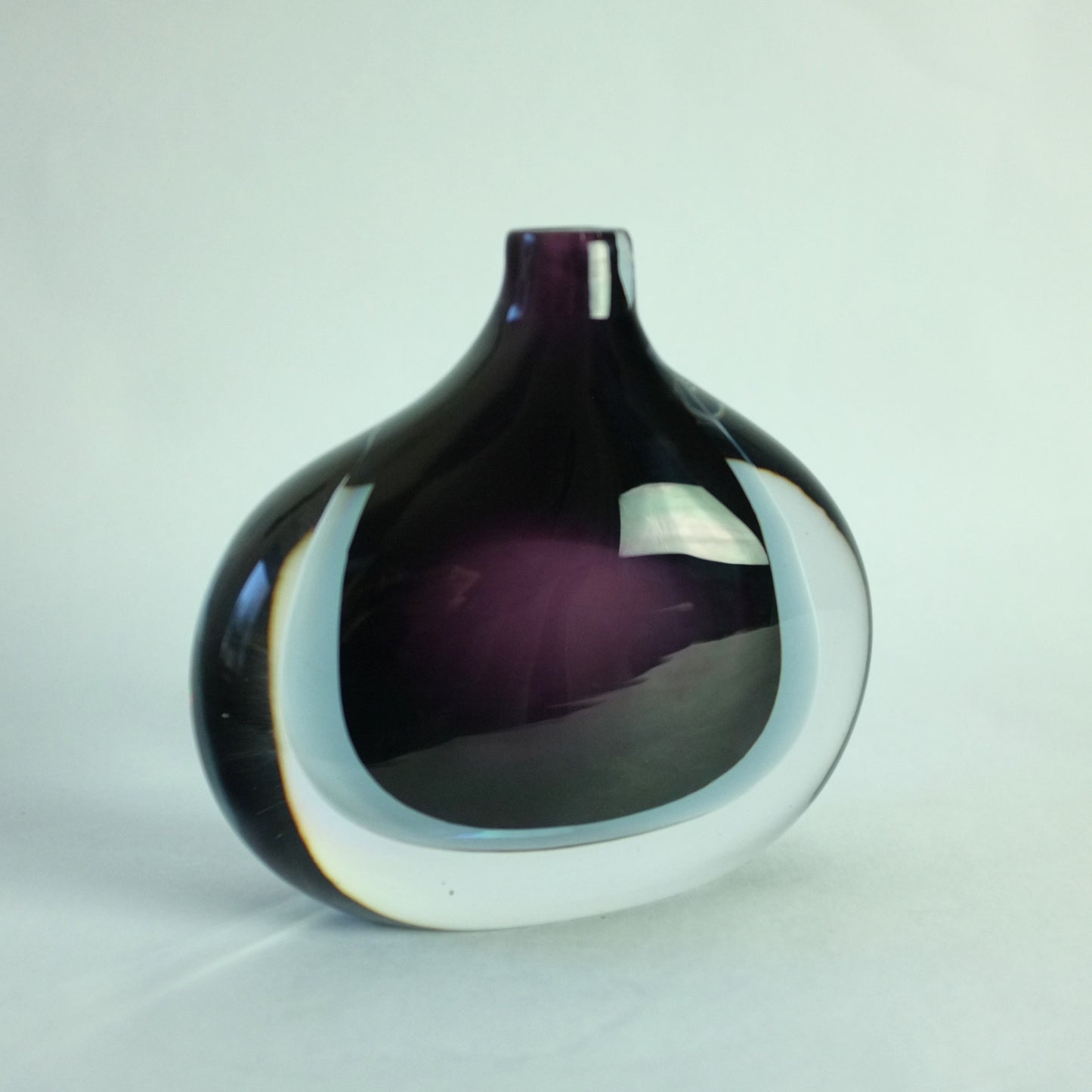 Rare vase by Vicke Lindstrand for Kosta, Sweden. 1950s.
