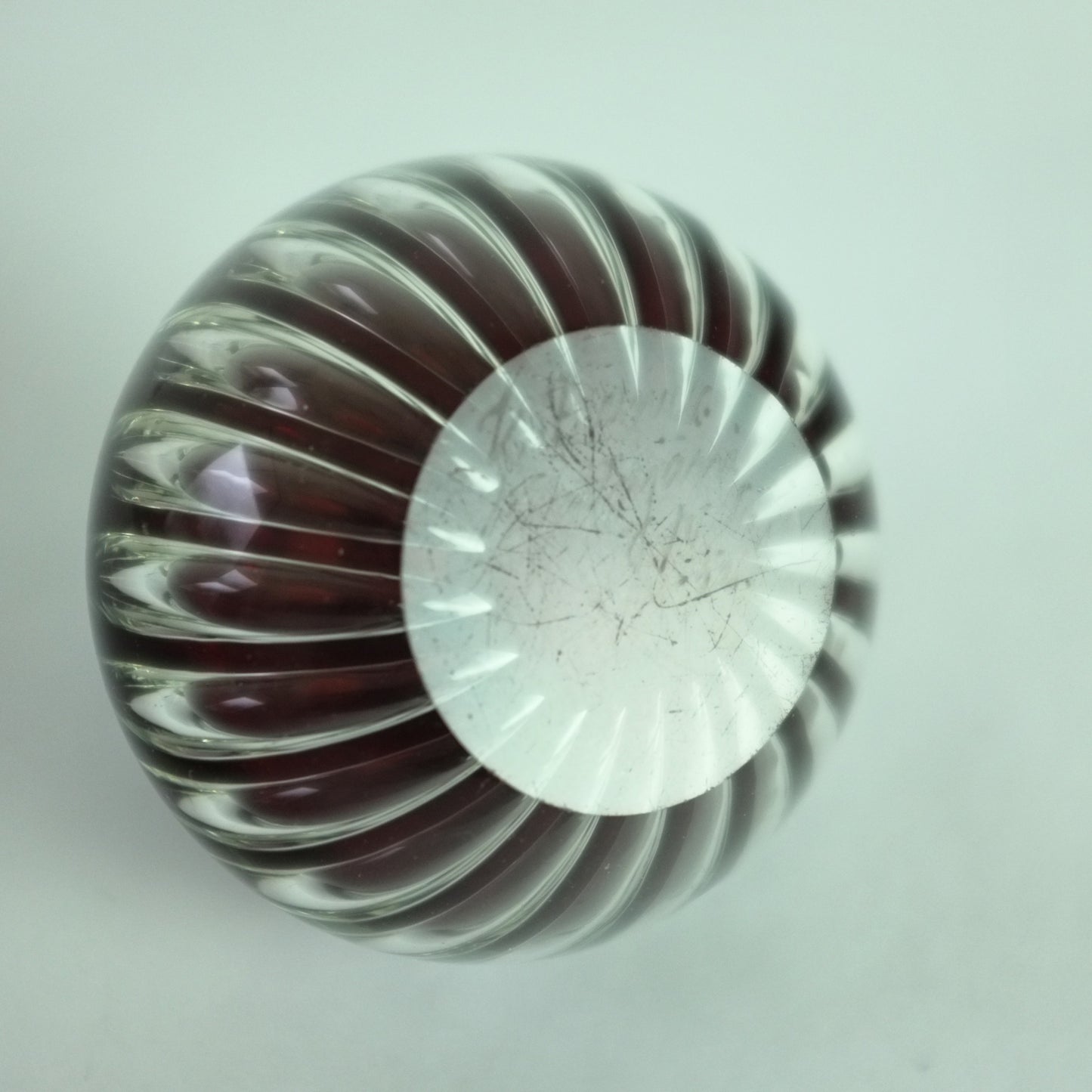 Vase with trapped air decoration by Kaj Franck for Nuutajarvi Notsjo, Finland. 1950s.