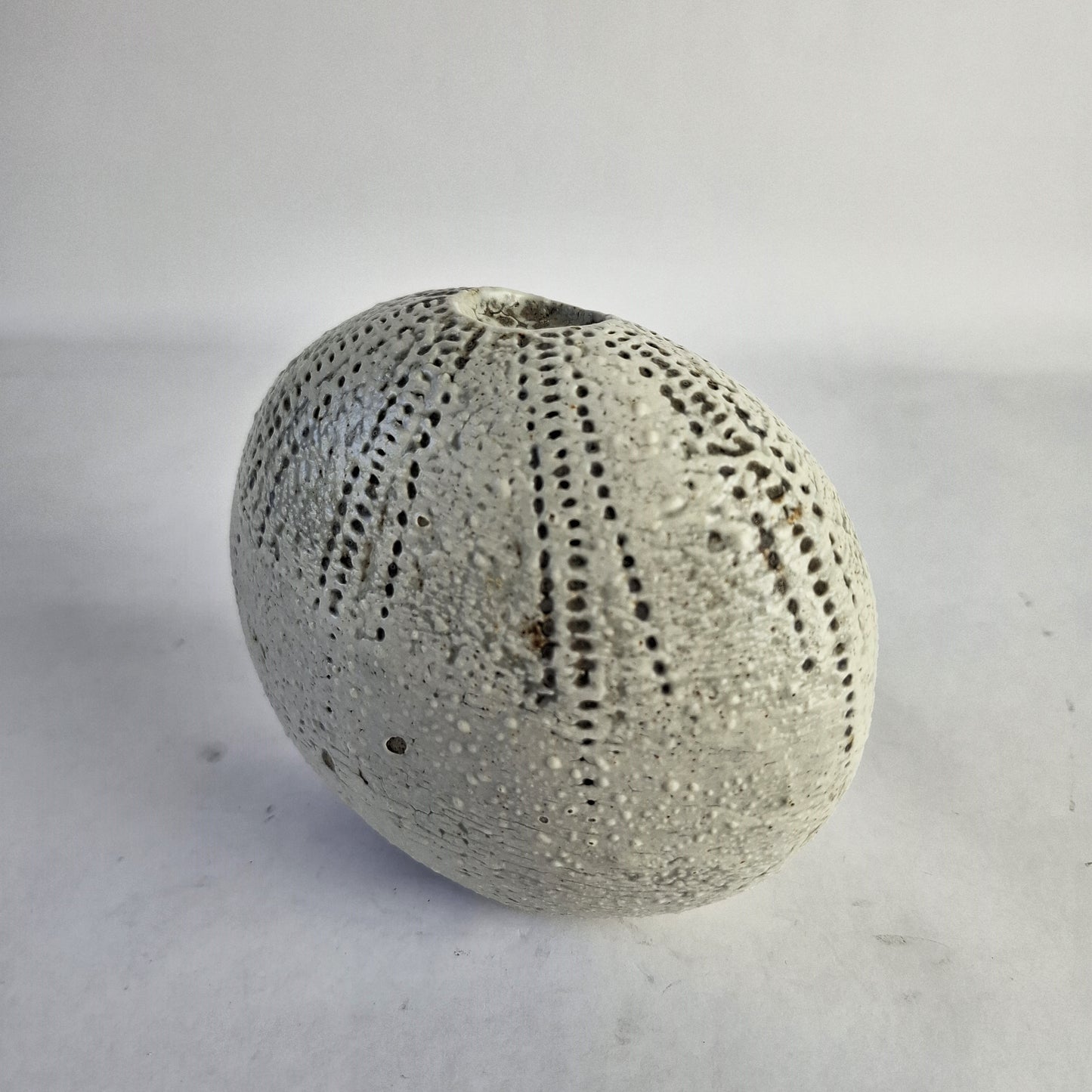 Seed pod vase by Alan Wallwork, own studio, England. 1990s.