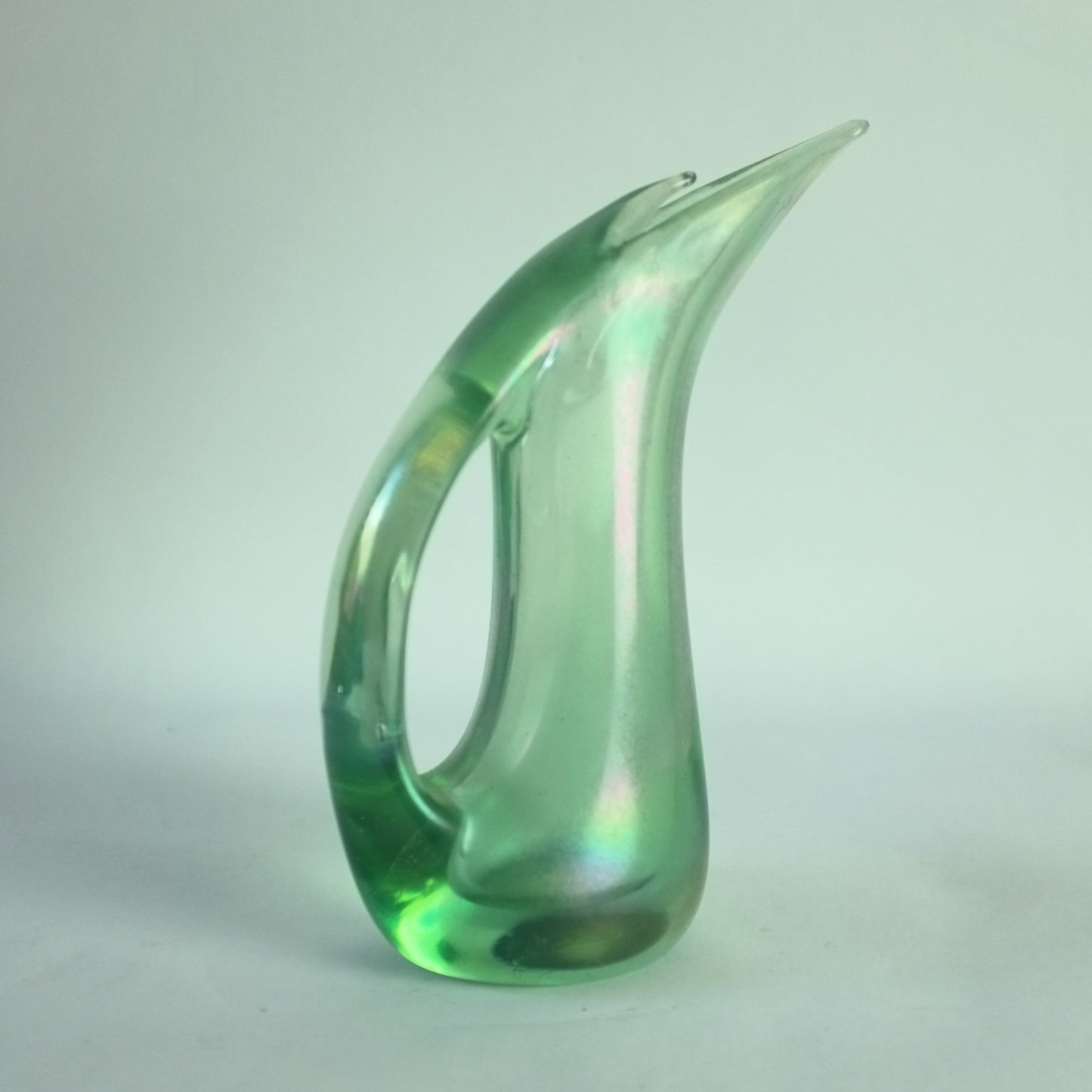 Anse Volante vase by Giorgio Ferro for A.Ve.M., Murano, Italy. 1950s.