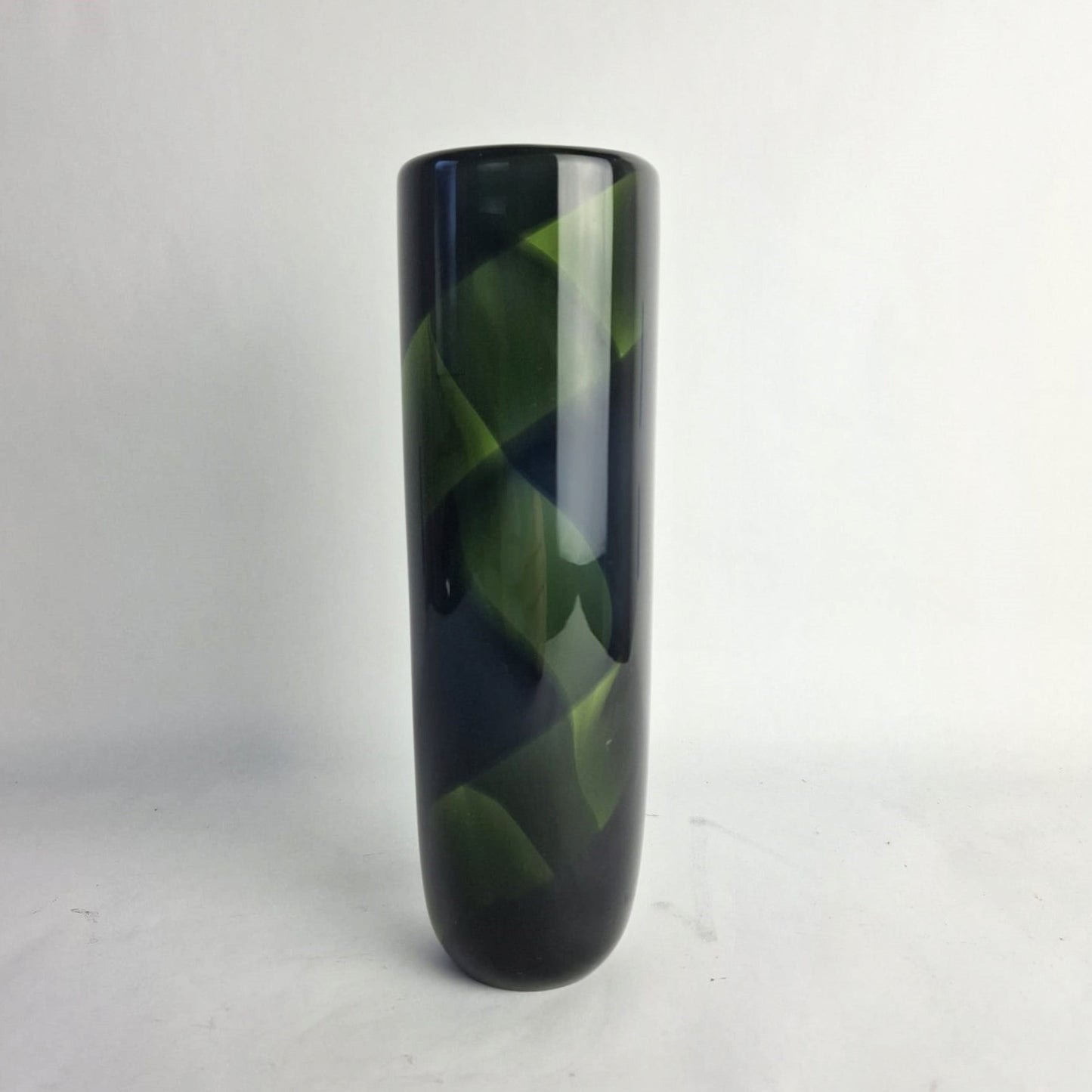 Vase by Jaako Niemi for Nuutajarvi Notsjo, Finland. 1960.