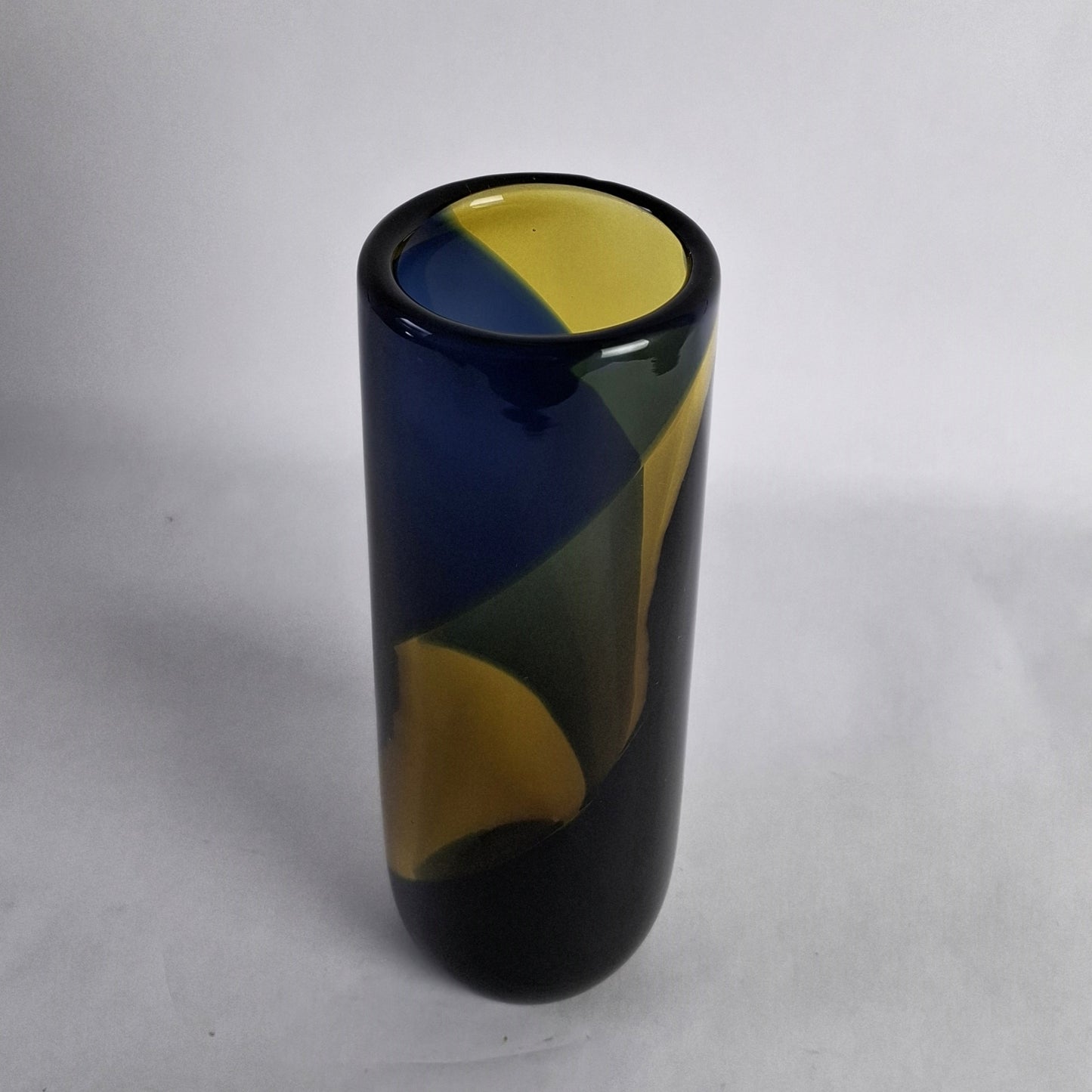 Vase by Jaako Niemi for Nuutajarvi Notsjo, Finland. 1962.