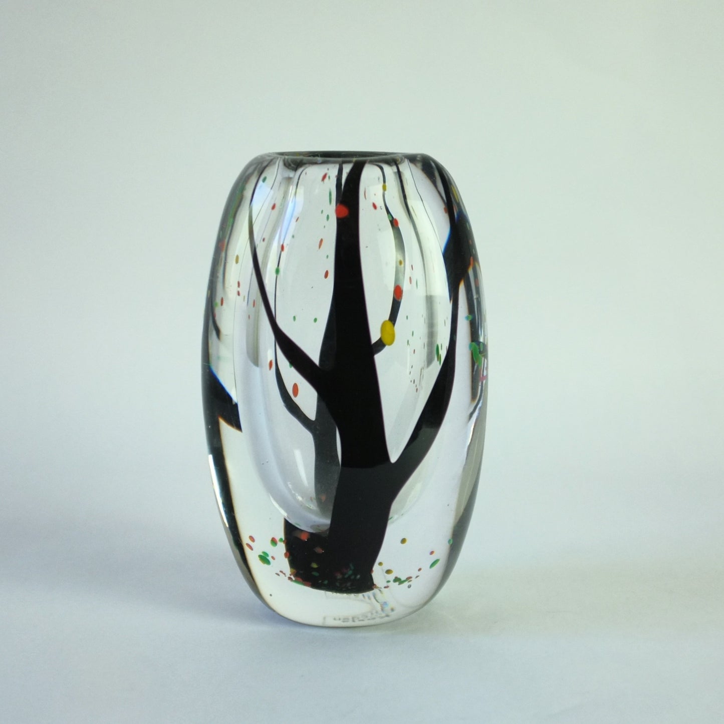 Autumn vase by Vicke Lindstrand for Kosta, Sweden. 1950s.