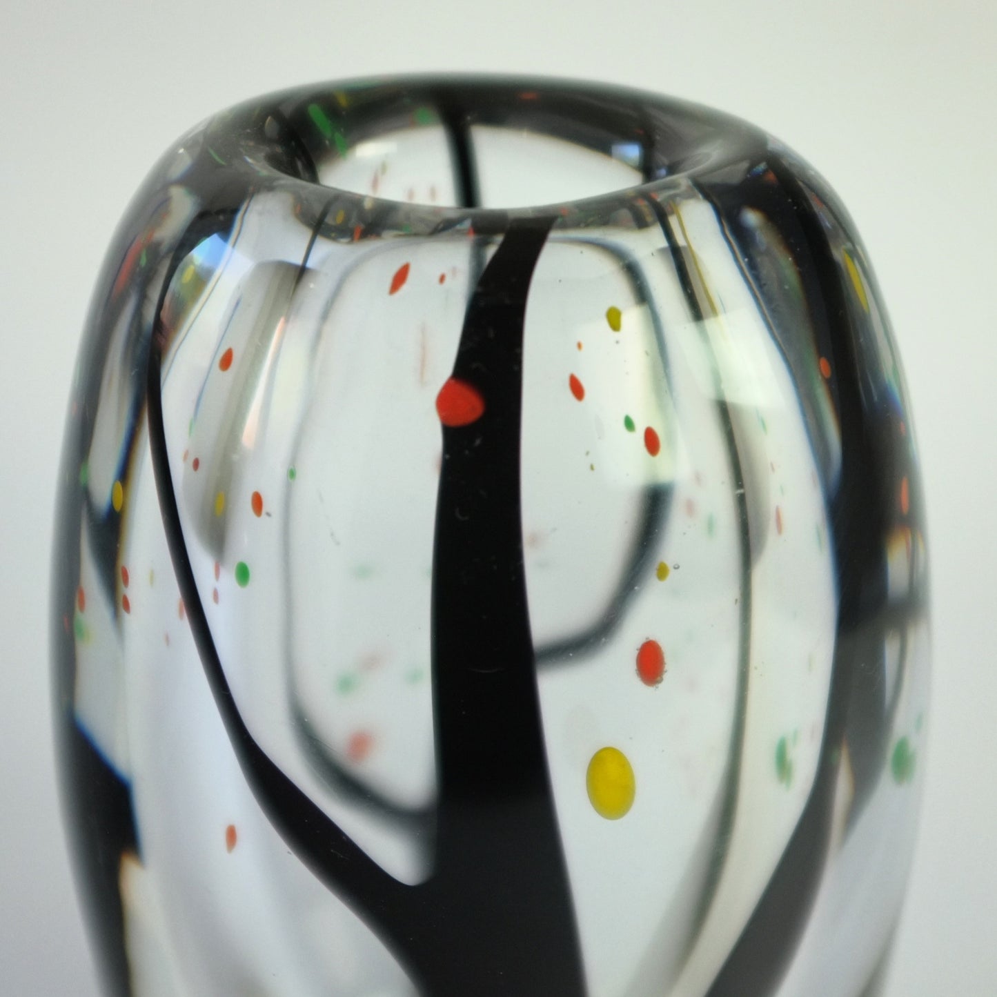 Autumn vase by Vicke Lindstrand for Kosta, Sweden. 1950s.