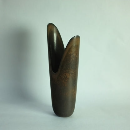 Vase by Gunnar Nylund for Rorstrand, Sweden. 1950s.