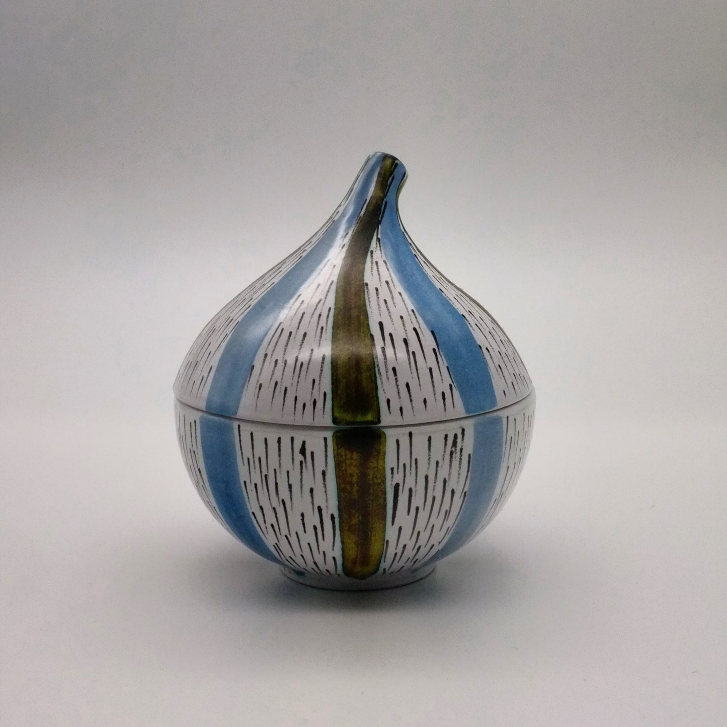 Faience lidded jar by Stig Lindberg for Gustavsberg, Sweden. 1950s.