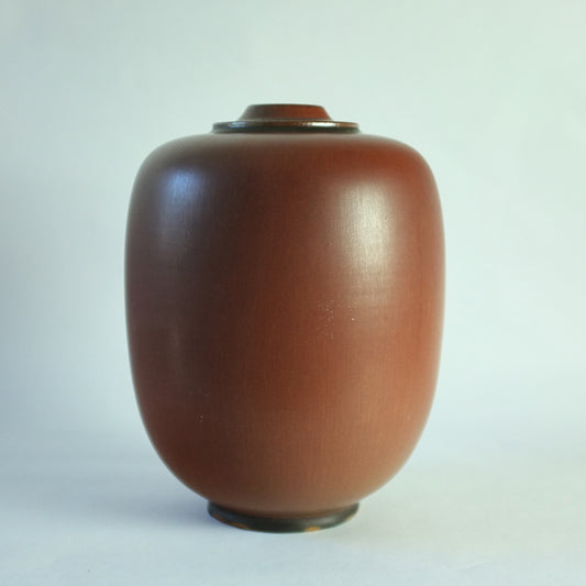 Large vase with tobacco glaze.