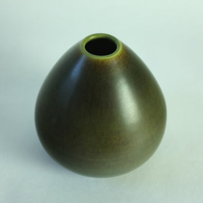 Stoneware vase by Erich and Ingrid Triller, Tobo, Sweden. 1930s.