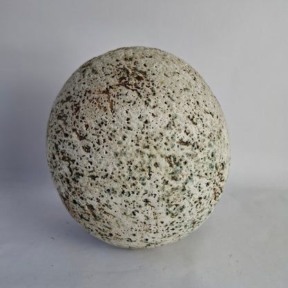 Geteilte Kugelform von Alan Wallwork, eigenes Studio, England. 2000er Jahre.