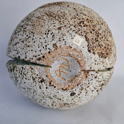 Geteilte Kugelform von Alan Wallwork, eigenes Studio, England. 2000er Jahre.